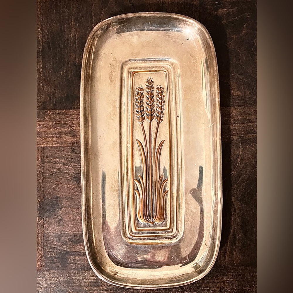 Vintage silver-plated  tray, crafted w/ a decorative wheat motif in the center.